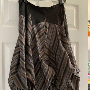 Luna Luz Skirt XL  NWT